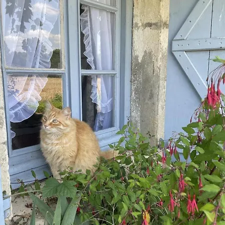 Les Pesques Bed and Breakfast